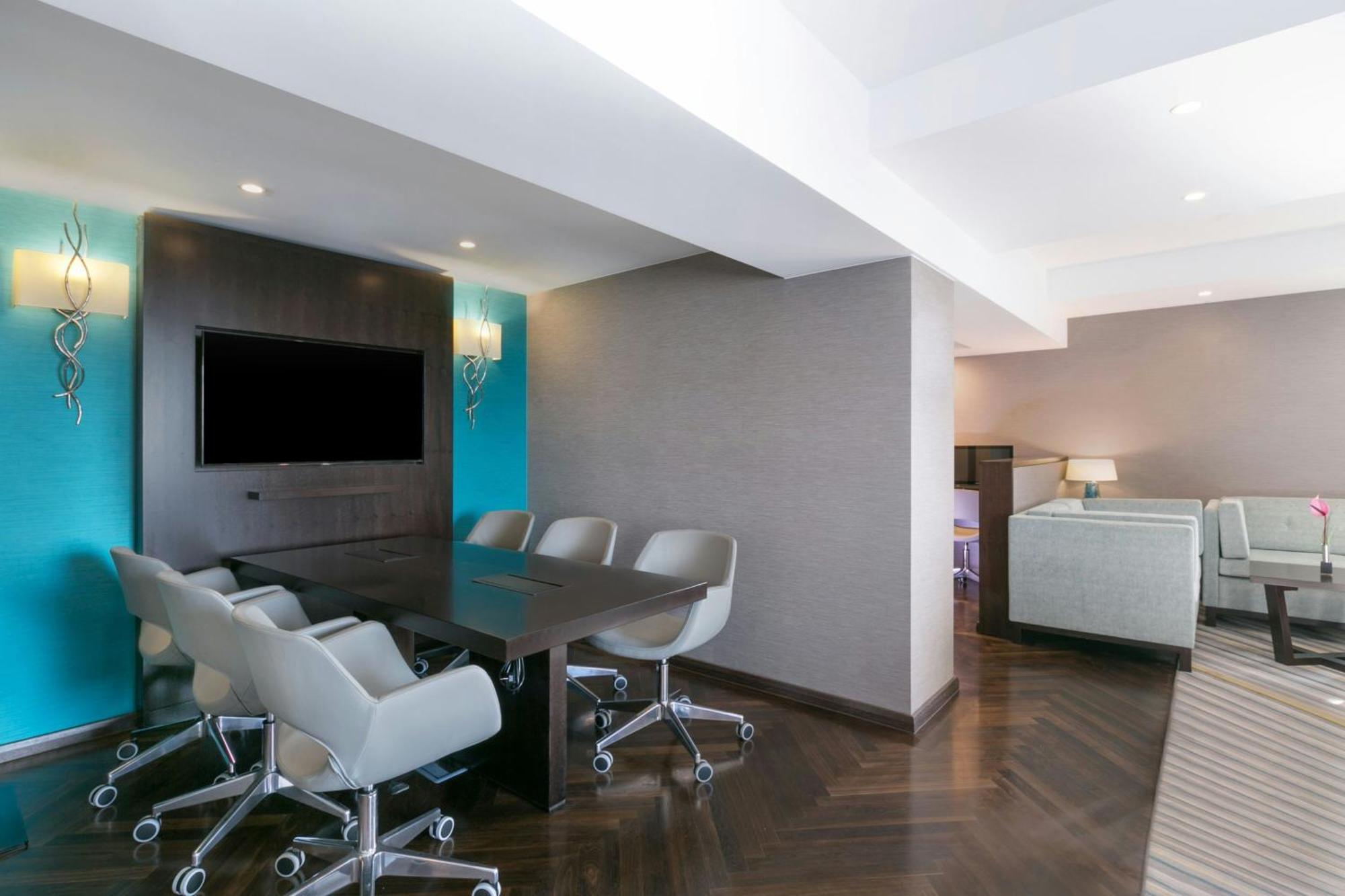Sheraton 5* Bucharest
